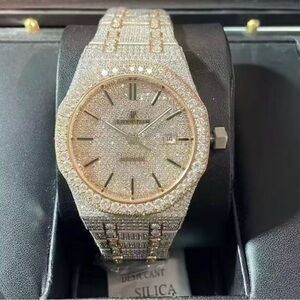 Audemars Piguet Diamond-Paved Watch in Silver